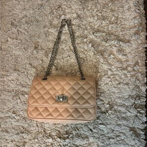 EXPRESS Women’s Elegant Quilted Nude Tan Blush Shoulder Bag w Silver Chain
